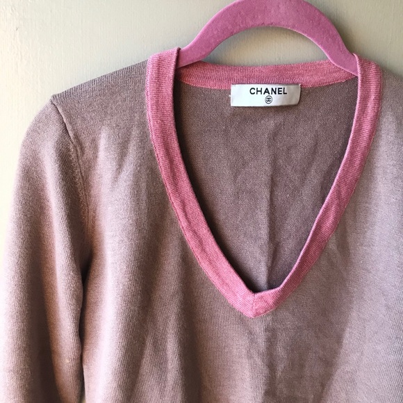 New- Chanel Skirt/sweater set - Picture 8 of 10